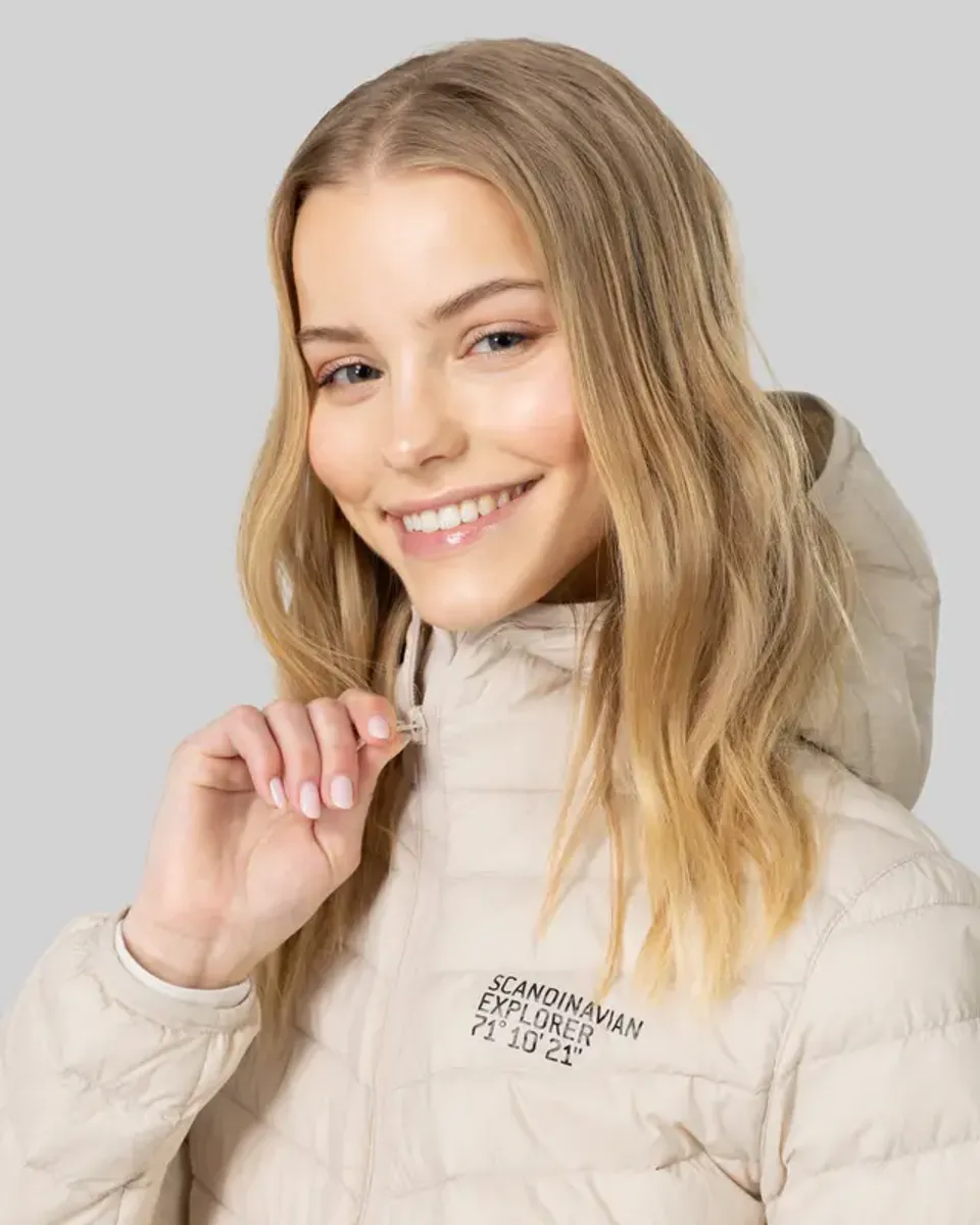 Scandinavian Explorer Dunjakke - Lys Beige til dame