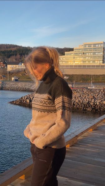 Hovedbilde Marius by Bråtens Woman turtleneck - Beige/green